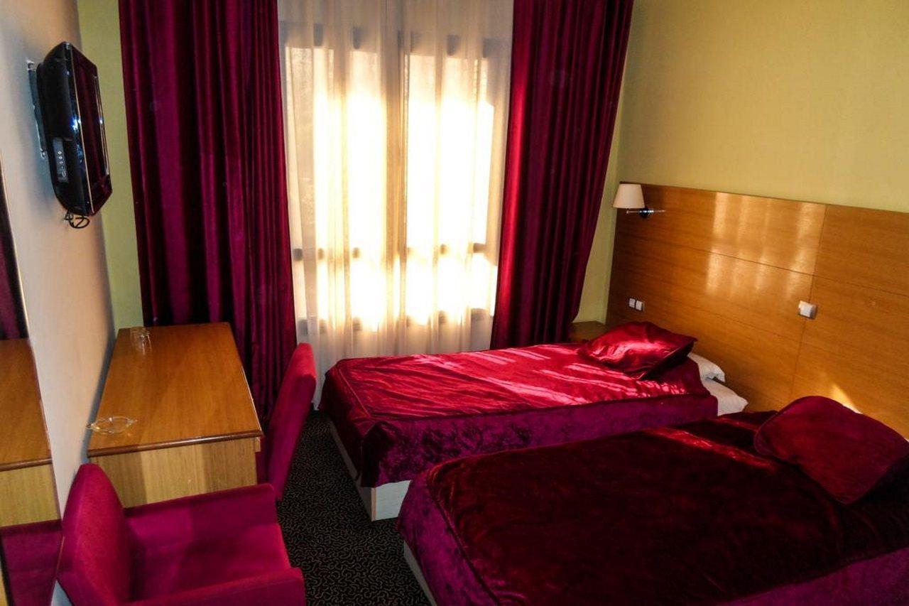 Hotel Les Zianides Tilimsan Zewnętrze zdjęcie