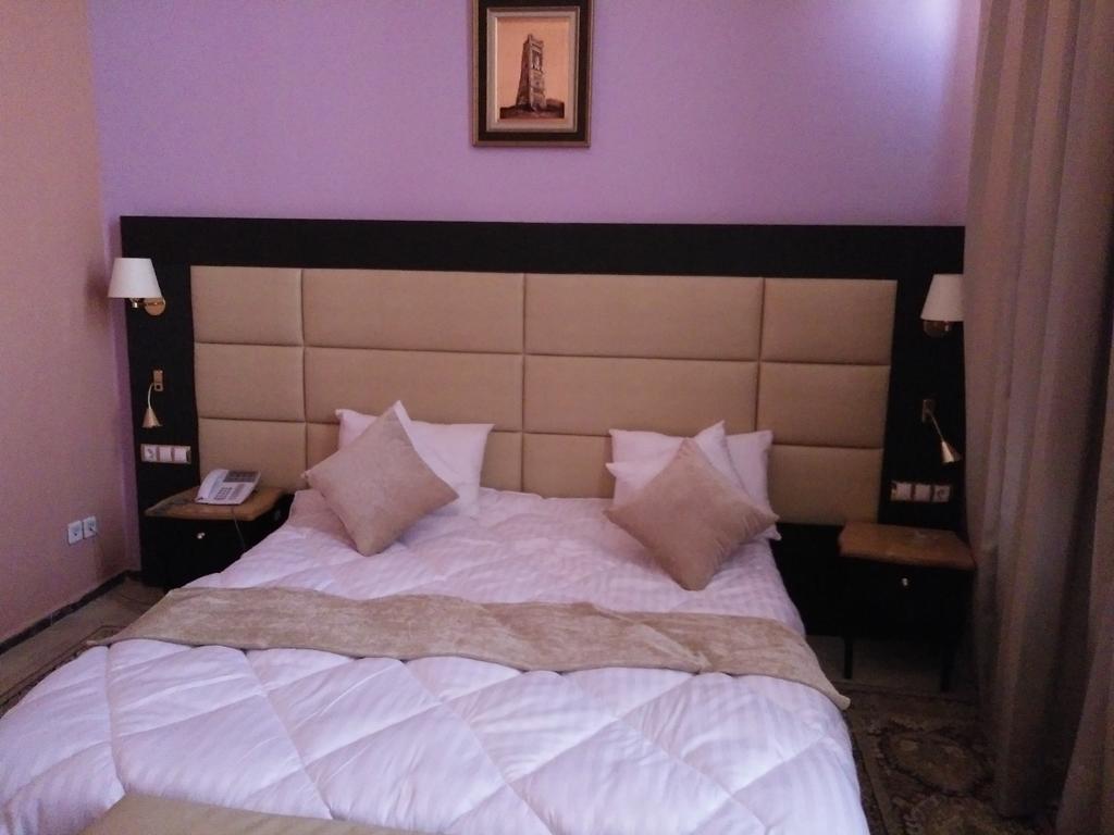 Hotel Les Zianides Tilimsan Zewnętrze zdjęcie